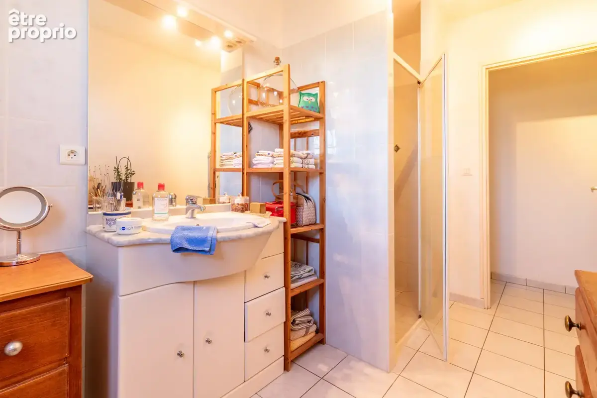 Saint-savinien   maison de plain-pied de 97 m2   grand garage   terrain de 719 m2 - photo 8