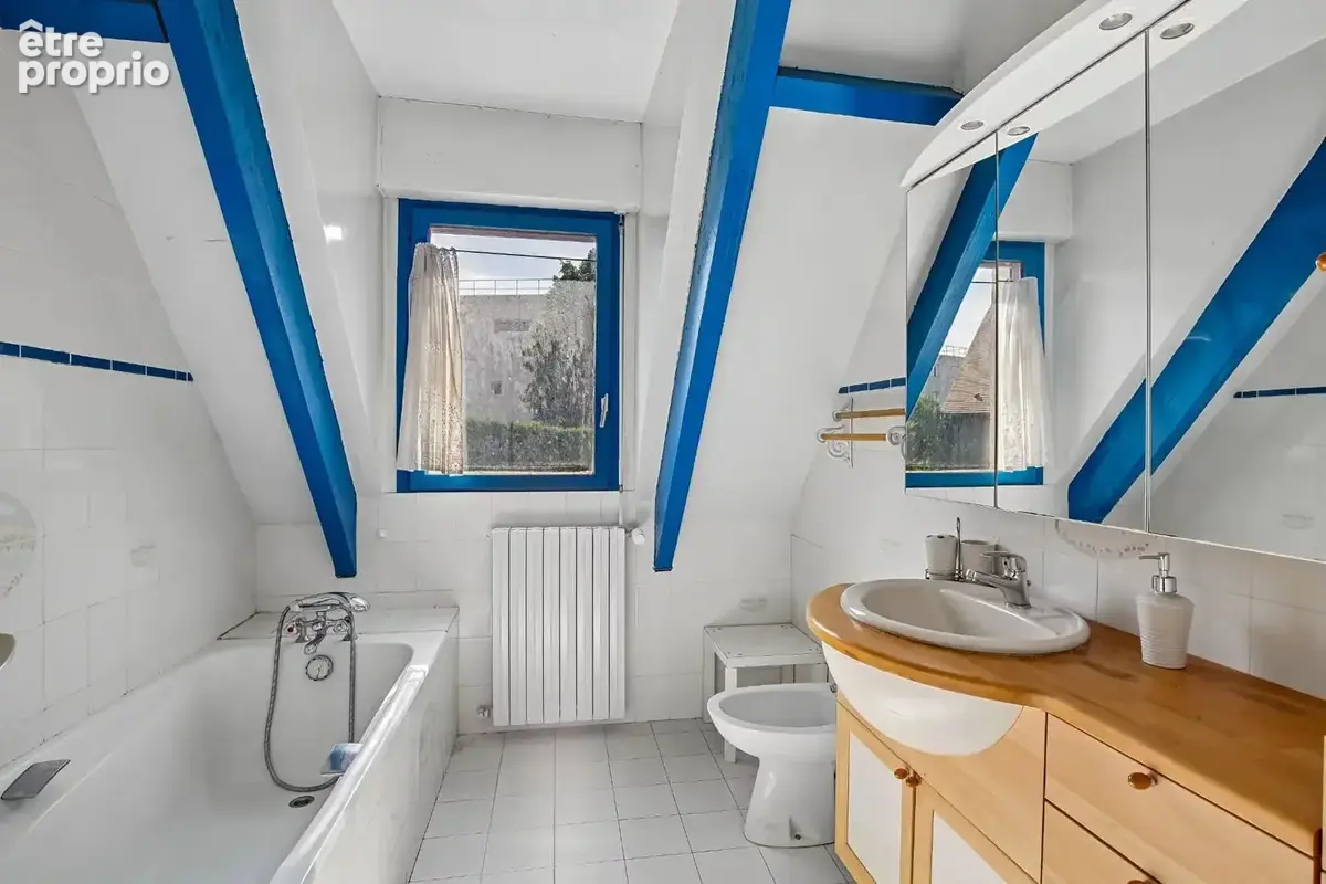 Croissy sur seine - maison familiale de 176 m² - 5 chambres - terrain de 867 m² - photo 10
