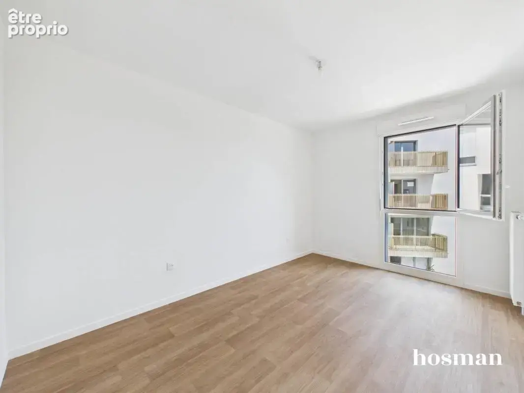 AUBERVILLIERS - Avenue de la republique - Appartement 4 pièces avec grande terrasse - photo 9