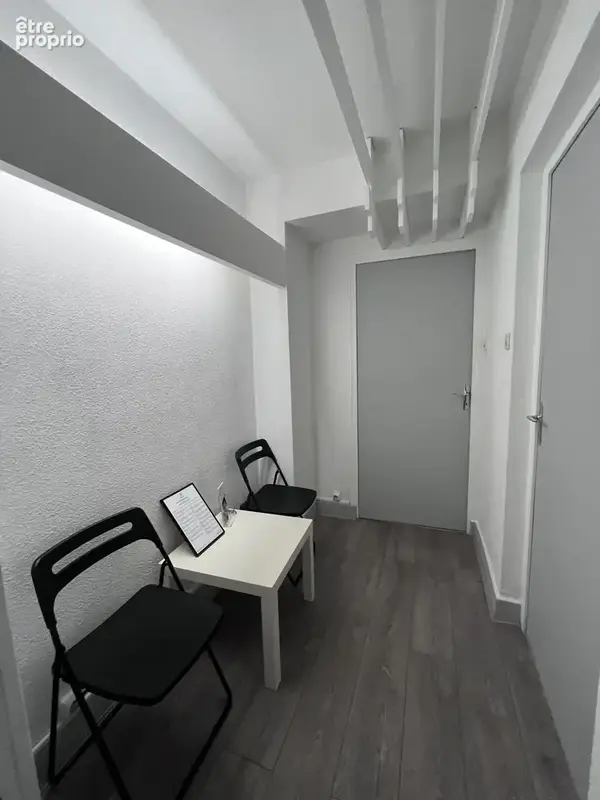 Quartier Carnot - Local professionnel de 37 m2 avec garage de 22 m2 - photo 5