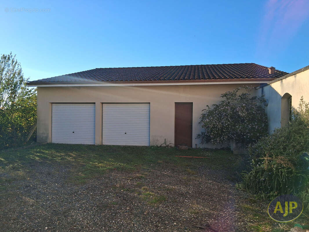 Maison à PAUILLAC