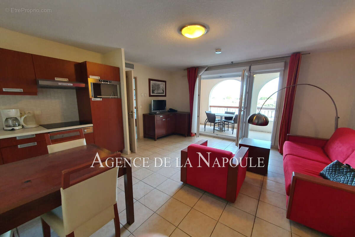 Appartement à MANDELIEU-LA-NAPOULE