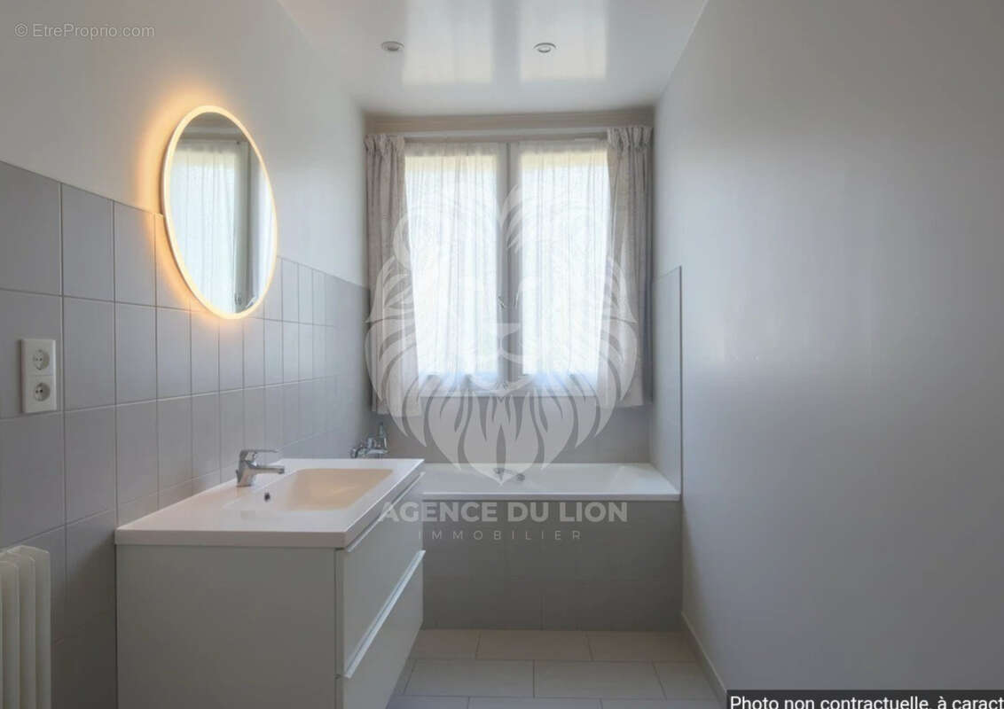 Appartement à BEAUCHAMP