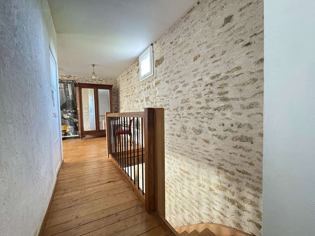 Maison 175m² à saint-pierre-la-noue - photo 7