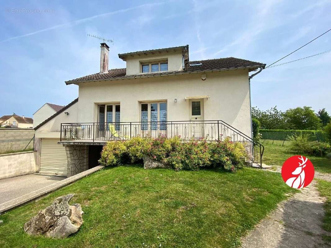 Maison à FONTAINEBLEAU