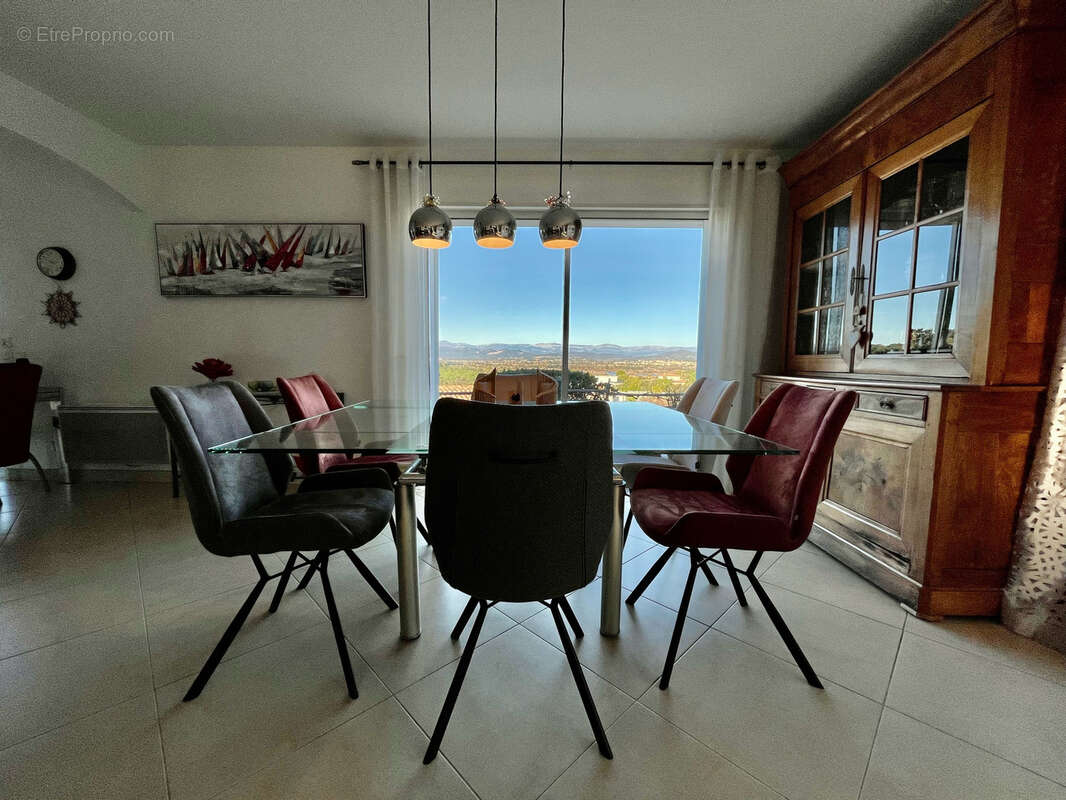 Maison à FREJUS