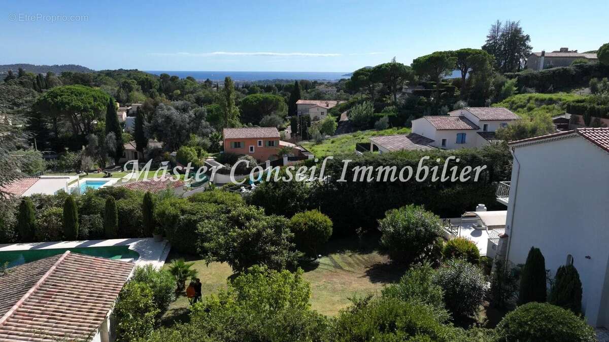 Vue Mer , Villa rénovée 280M²  contemporaine.  Parc arboré  2500M² - photo 35