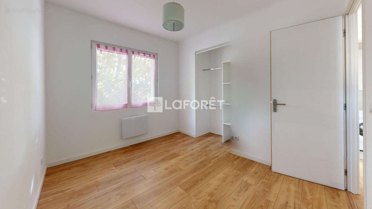 Maison à LA FARE-LES-OLIVIERS