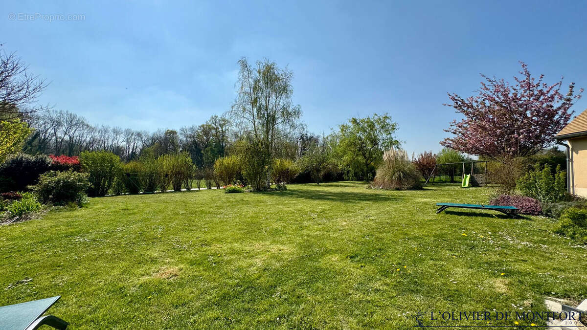 Maison à MONTFORT-L'AMAURY