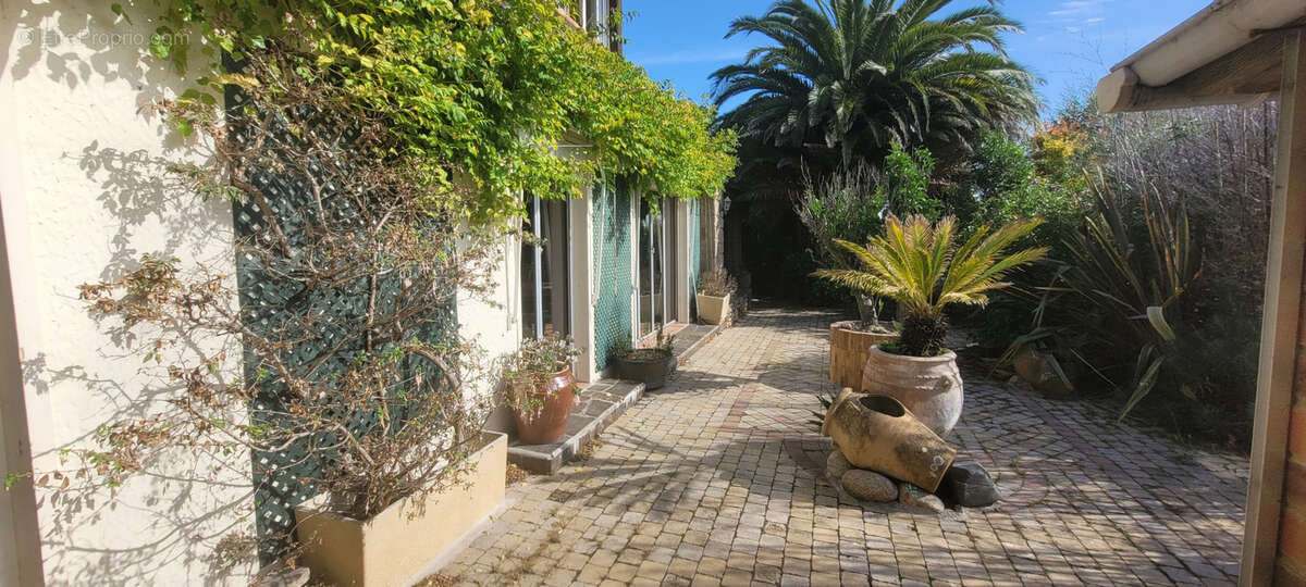 Maison à LEZARDRIEUX