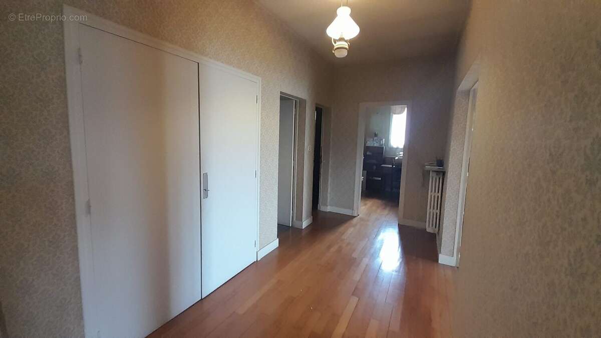 Appartement 244 m² à Perigueux  - photo 6