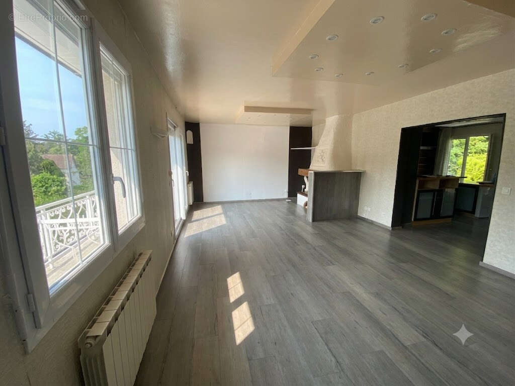 Appartement proche CHAMBLY - photo 2