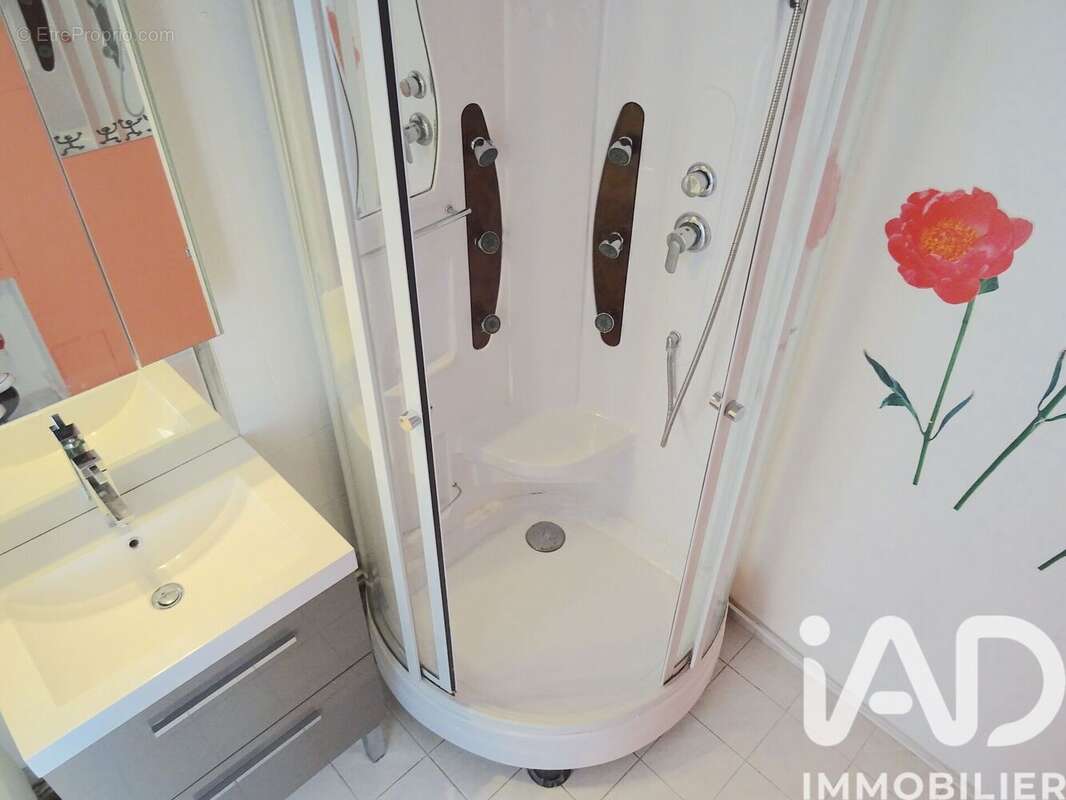 Photo 6 - Appartement à RIS-ORANGIS