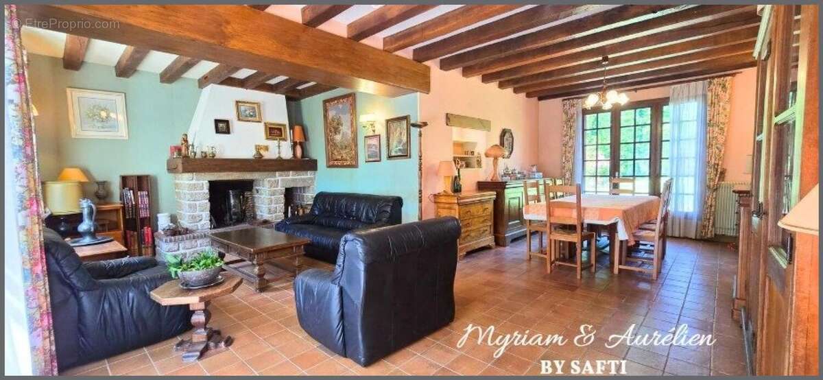 Maison 185 m² à Les Grands-Chezeaux  - photo 5