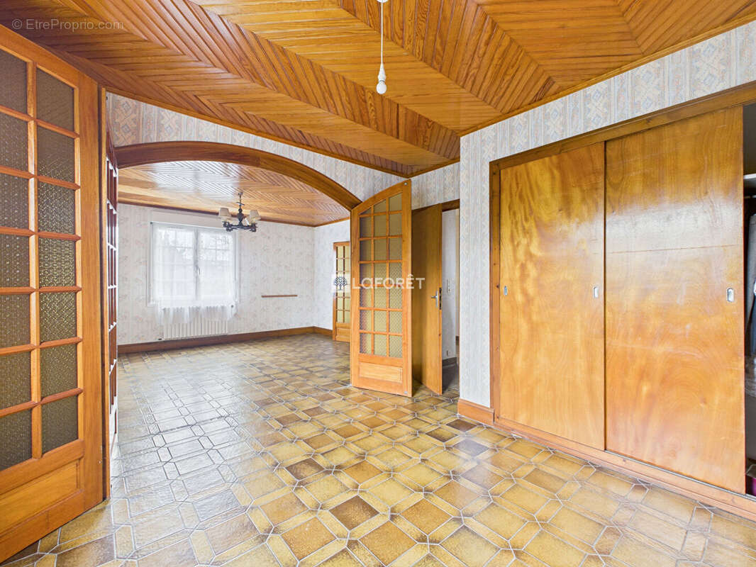 Maison à PEUMERIT