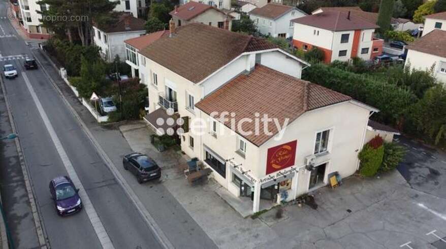 Appartement à CONDRIEU