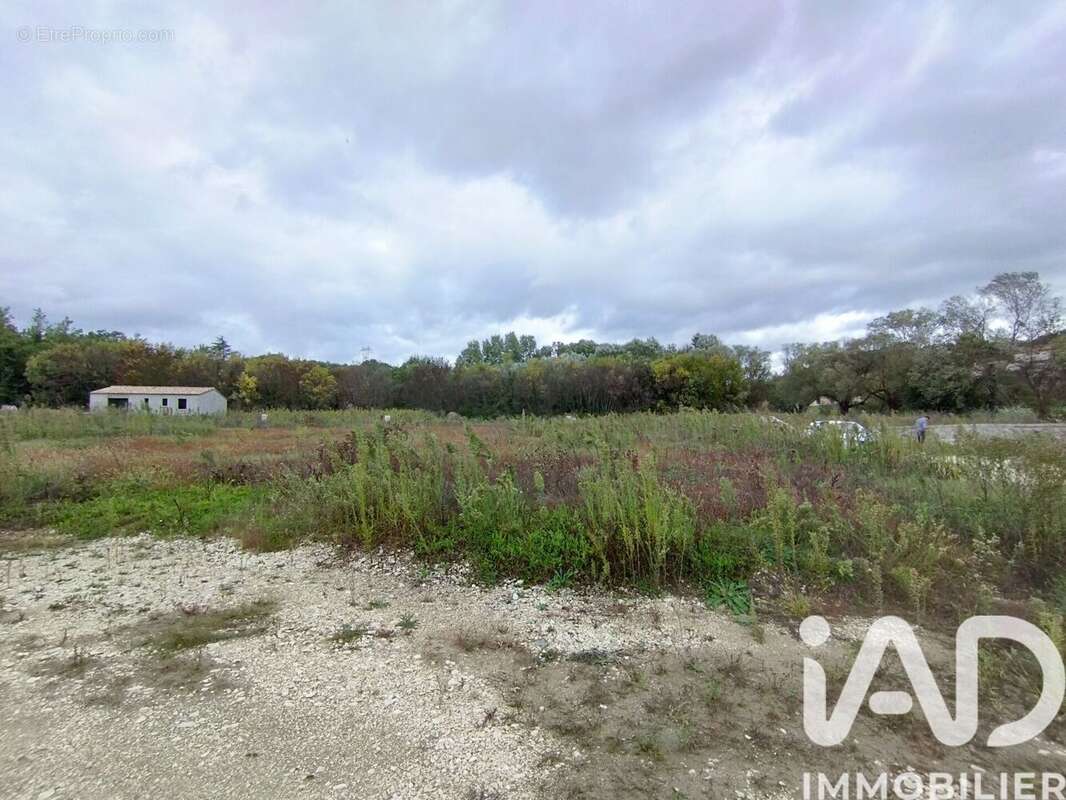 Photo 4 - Terrain à LES GRANGES-GONTARDES