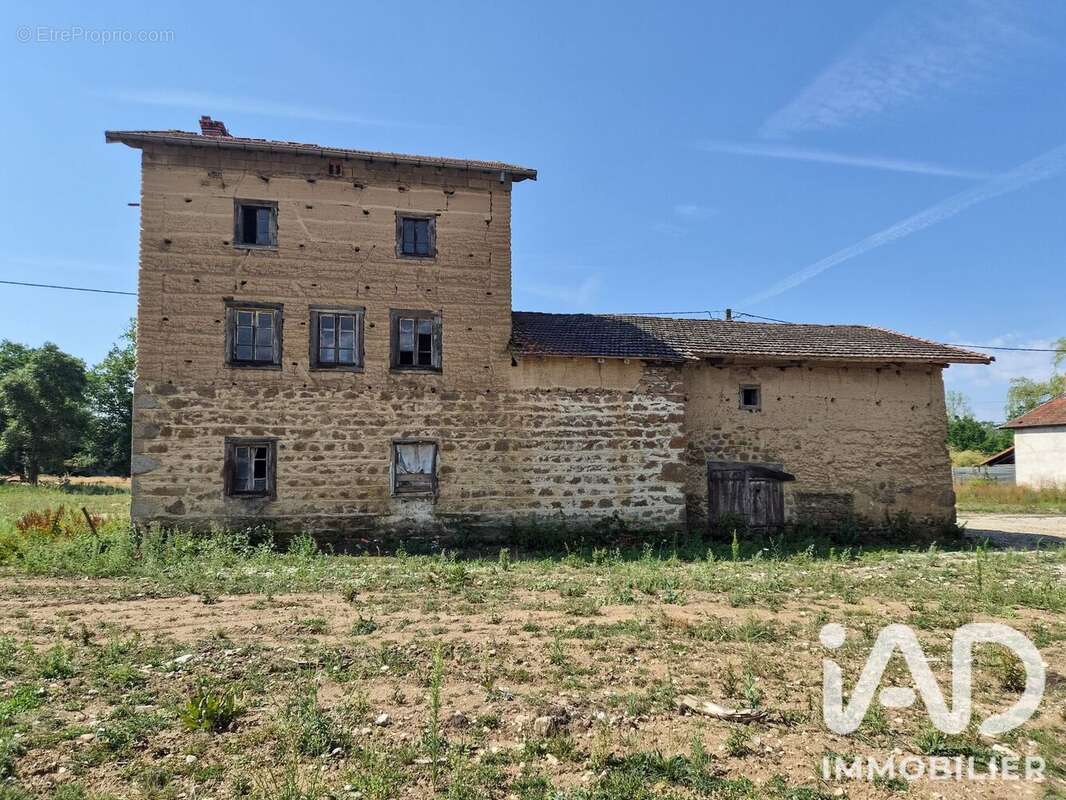 Maison 140 m² à Marsac-En-Livradois  - photo 3