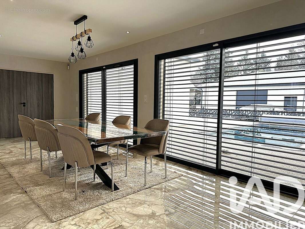 Photo 7 - Maison à COMMELLE-VERNAY