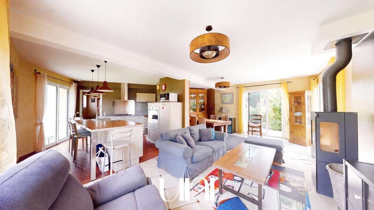 Maison 5 pièces de 148 avec double garage - MONCEAUX EN BESSIN - photo 23
