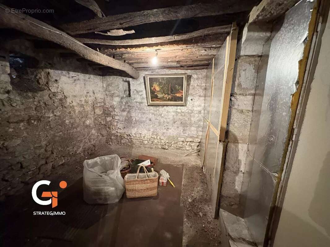 Maison à SAINT-ETIENNE-DU-ROUVRAY