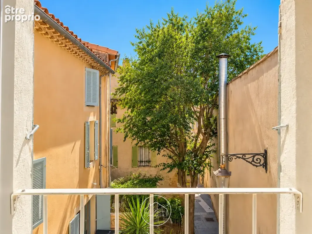 GÉMENOS au cœur du village   Charmant triplex 4 pièces de 91.56 m2. - photo 17