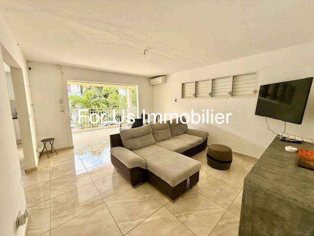 Appartement à SAINTE-ROSE