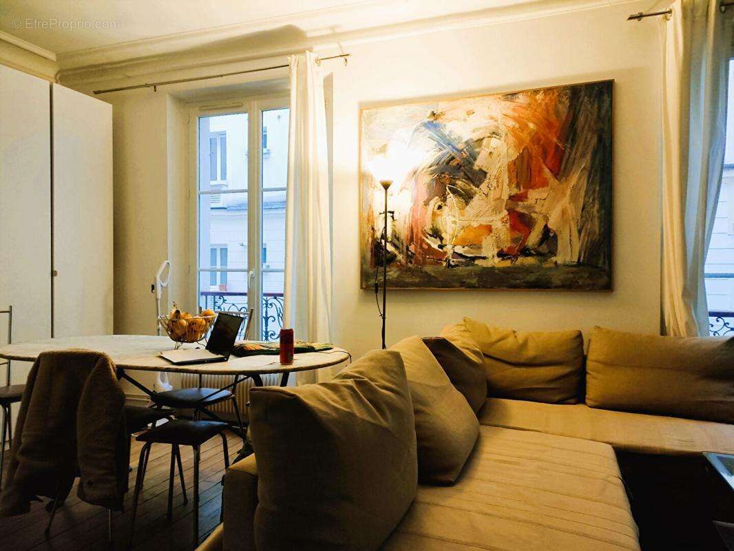 Appartement à PARIS-19E