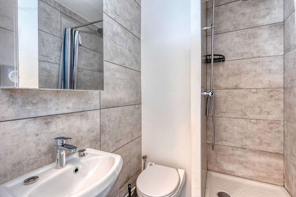 Appartement à SAINT-MARTIN-D'HERES