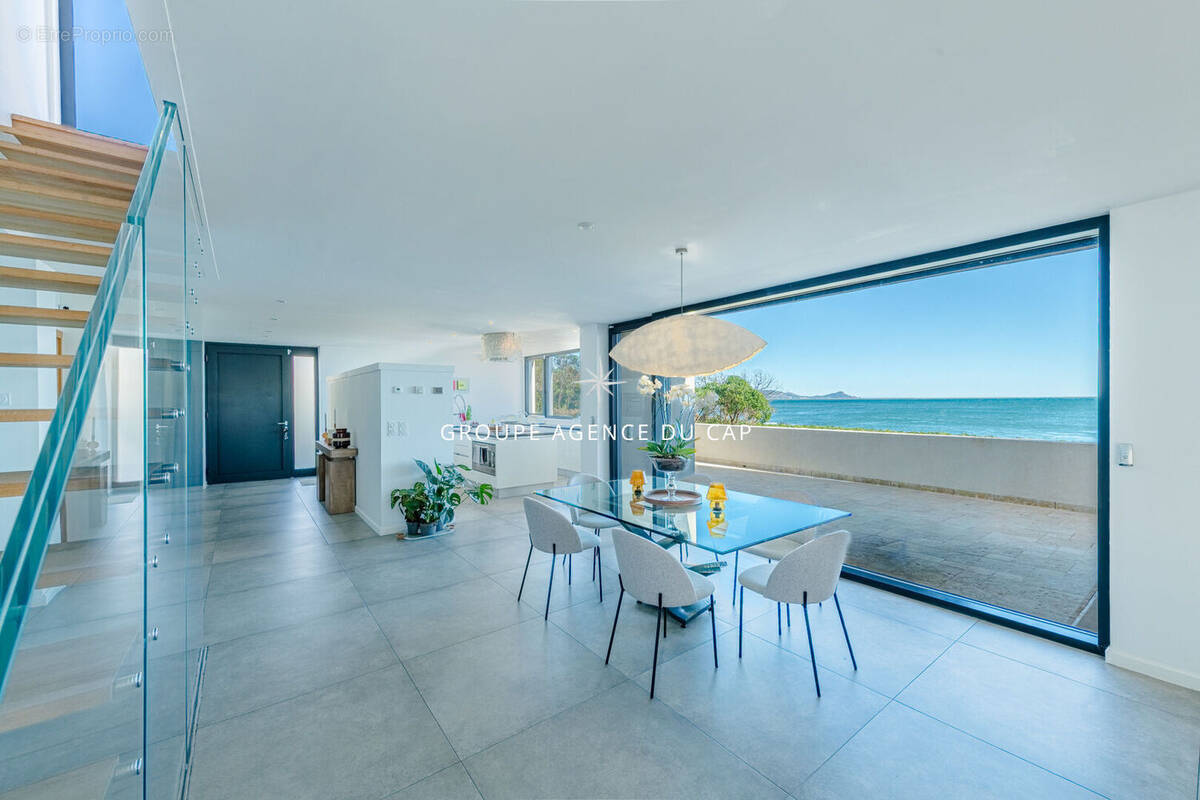 Maison à FREJUS