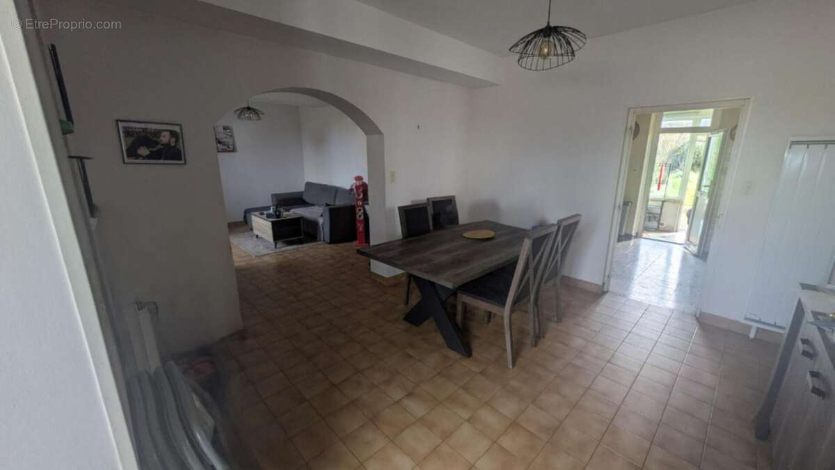 Maison à VARENNES-SUR-ALLIER