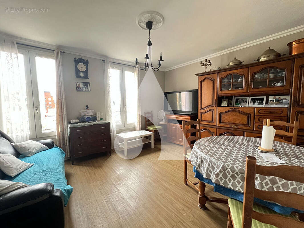 Appartement à SAINT-OUEN