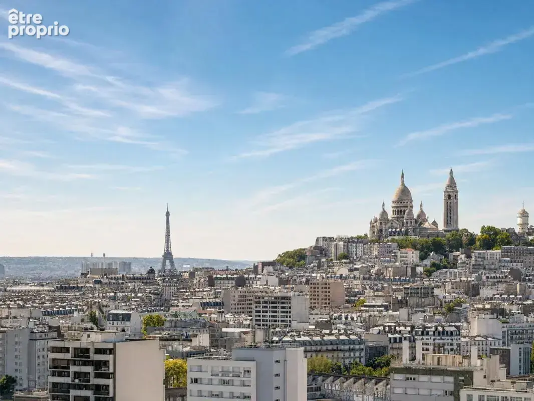 Appartement Rénové avec balcon Vue Panoramique - Quartier Chapelle, Paris - photo 4