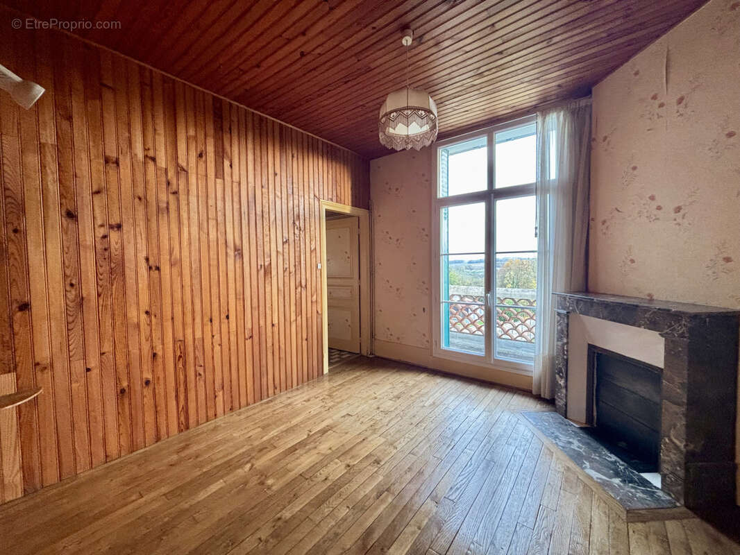 Maison à COULOMMIERS