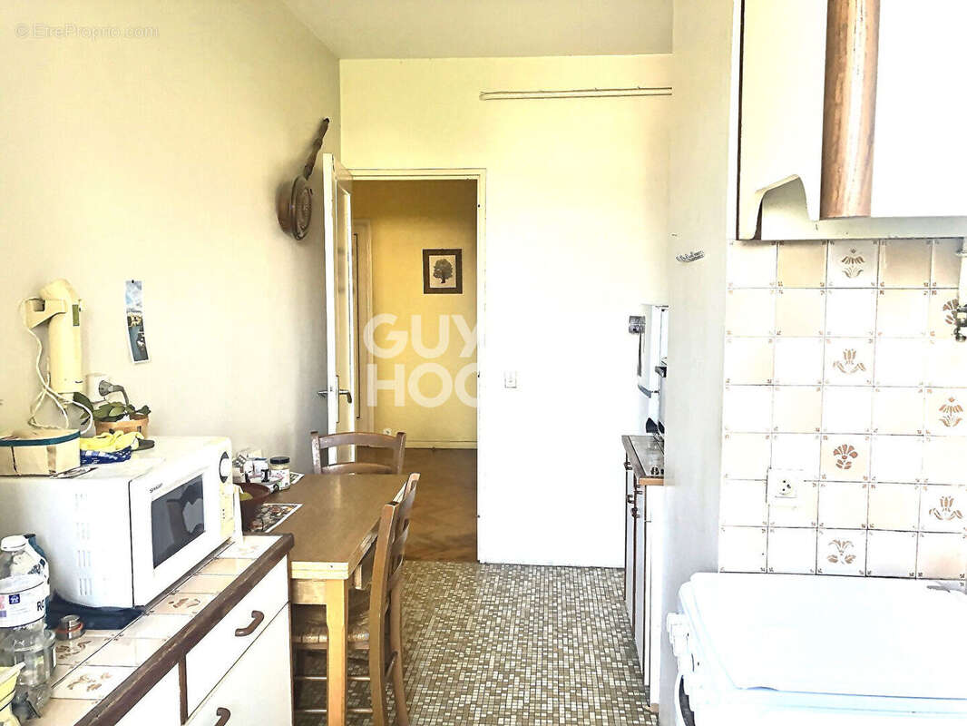 Appartement à MARSEILLE-8E