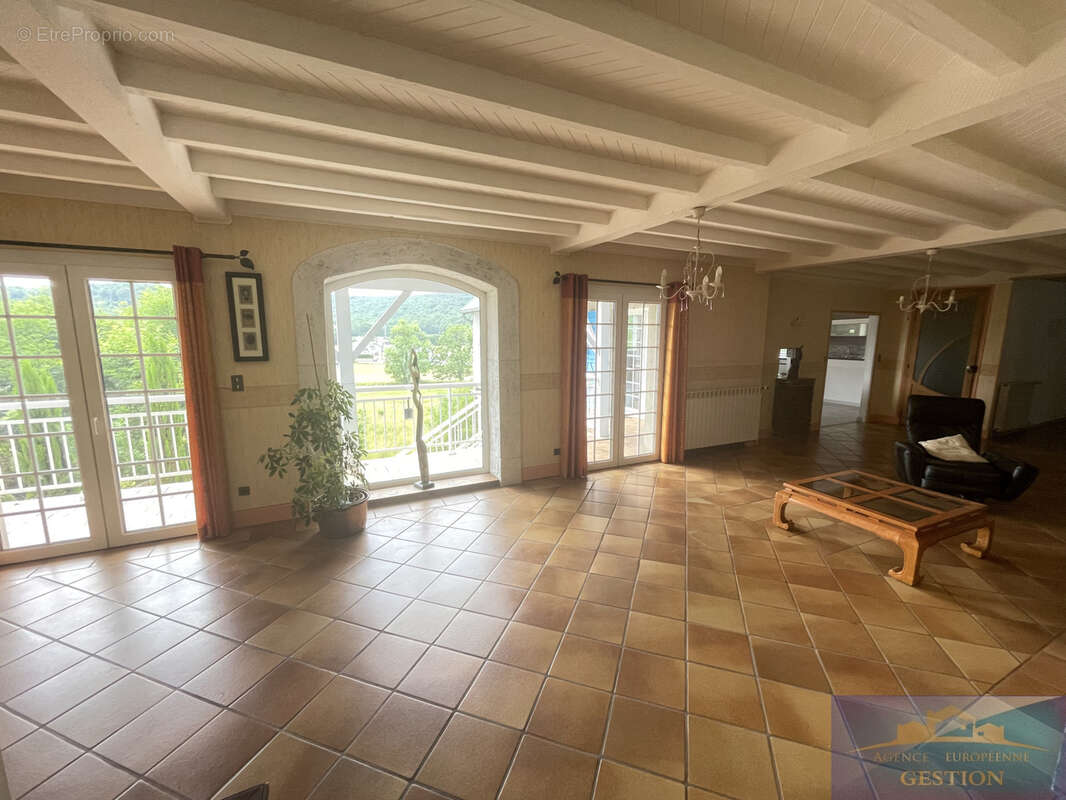 Maison à ADE