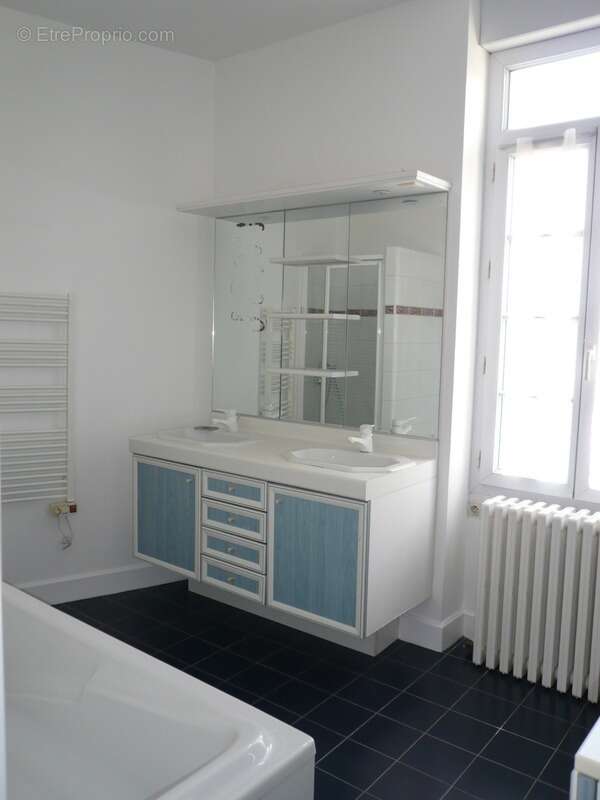  A Vendre Maison BOURGEOISE COGNAC Proche Centre Ville  - photo 48