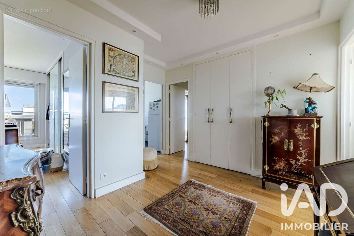 Appartement 88 m² à Courbevoie  - photo 7