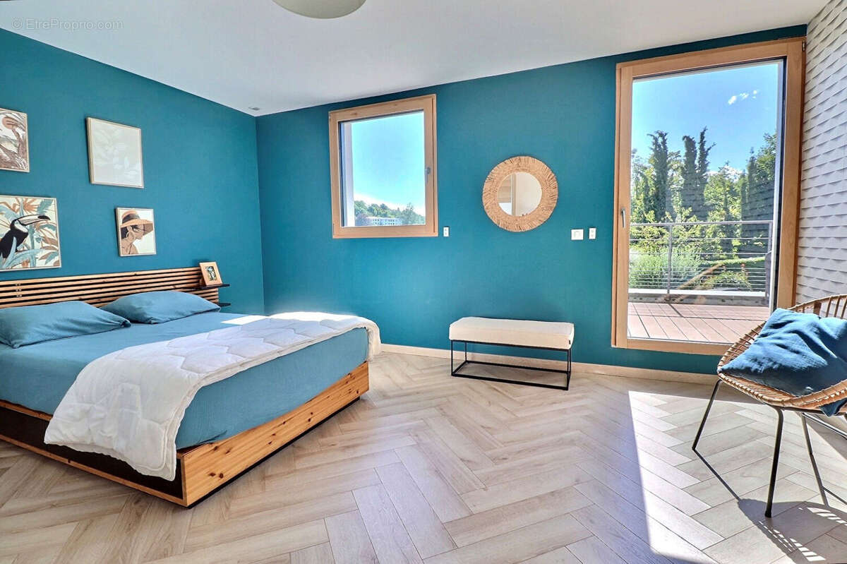 Maison à MAREIL-MARLY