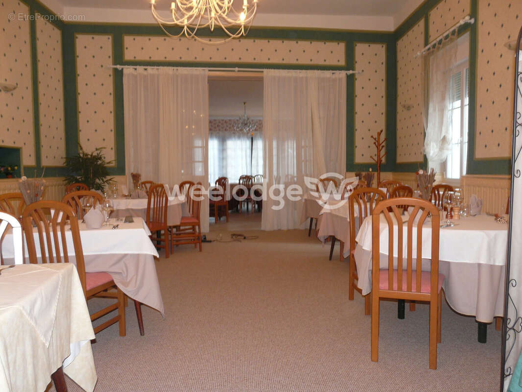 Commerce à SAINT-GAULTIER