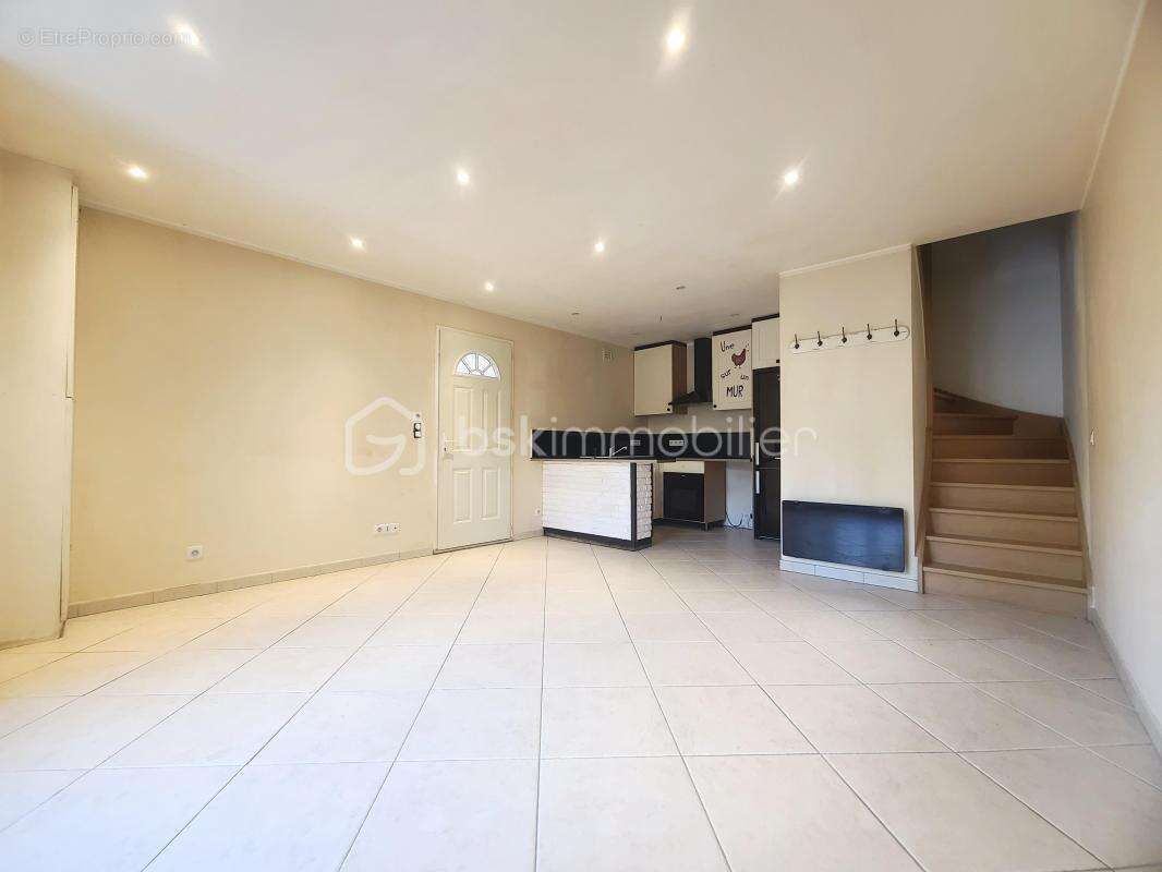 Appartement à BOISSY-SOUS-SAINT-YON