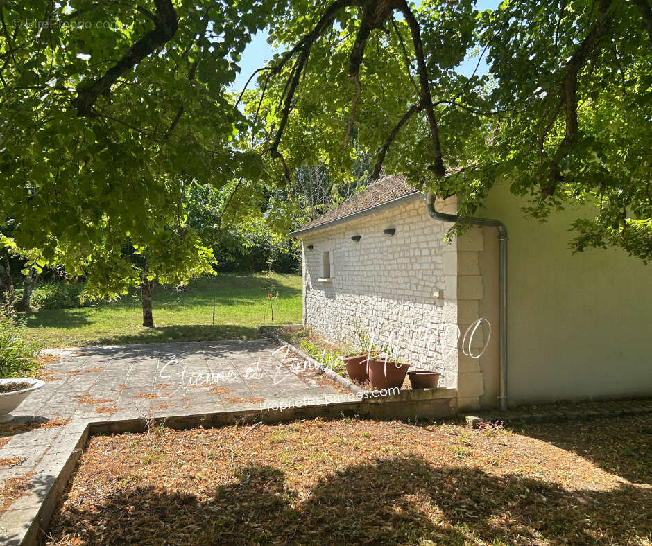 Maison à LA CHAPELLE-SAINT-LAURIAN
