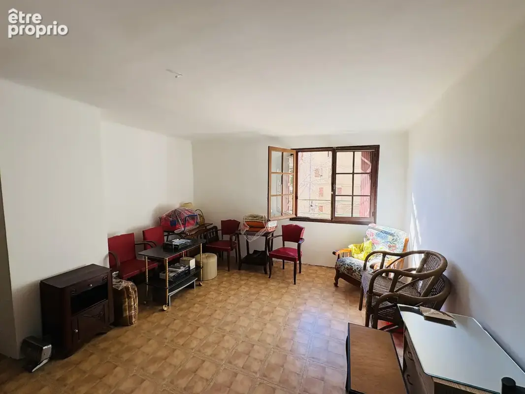 Maison de village avec balcon, centre village - photo 5
