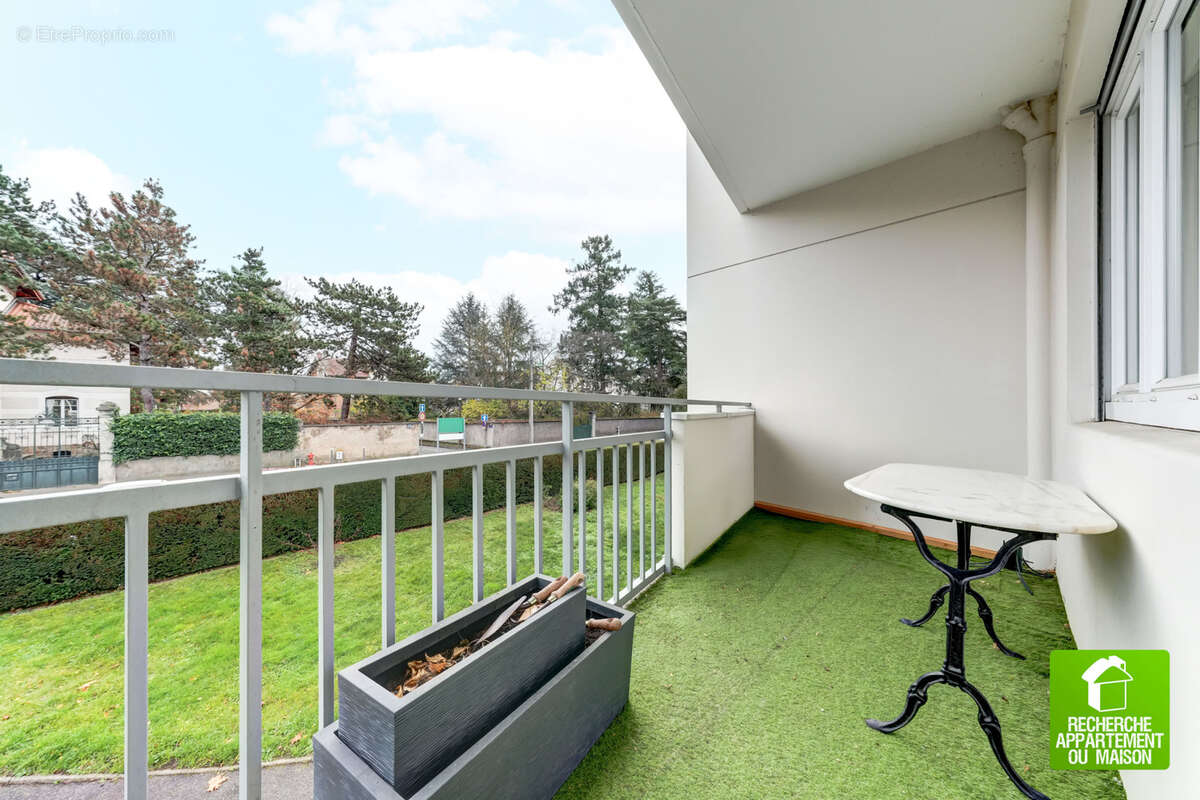 Appartement à TASSIN-LA-DEMI-LUNE
