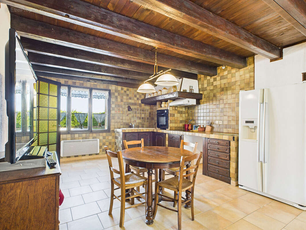 Maison à CHATEAUNEUF-SUR-ISERE