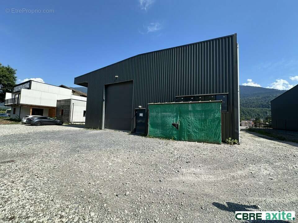 Autre à SAINTE-HELENE-SUR-ISERE