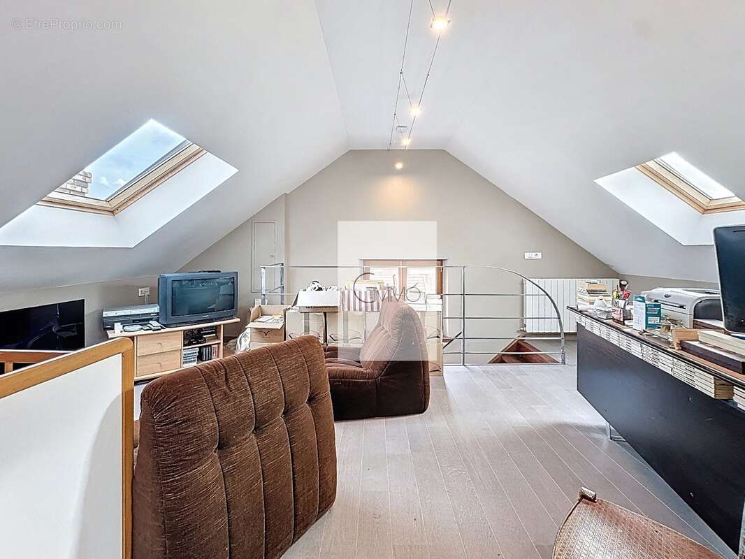 Maison à L'HAY-LES-ROSES