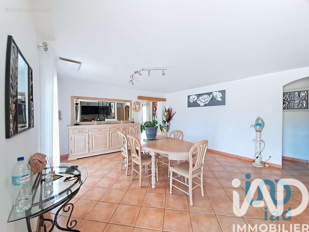 Maison 89 m² à Thuir  - photo 3