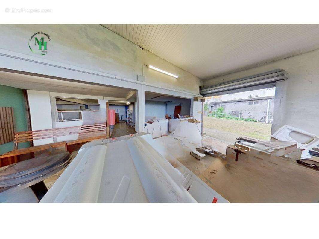 Commerce à SAINTE-MARIE