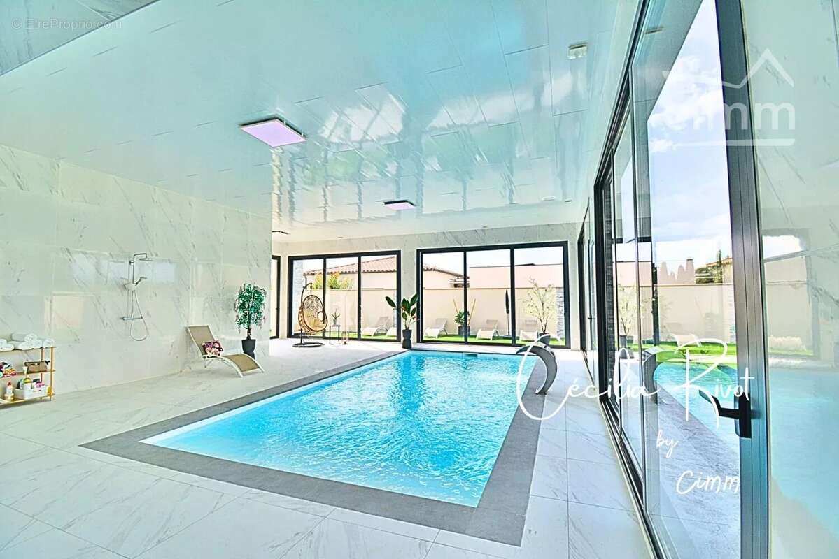 Llupia (66) villa d’exception contemporaine  avec piscine interieur - photo 21